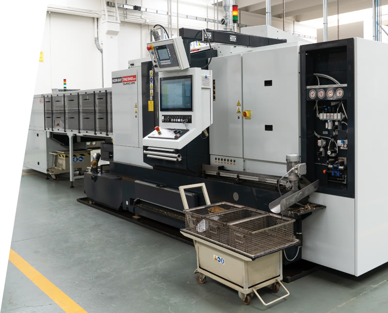 NEW CNC MACHINE NEW CNC MACHINE